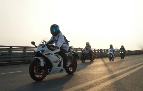 โซลูชันด้านเสียงสำหรับหมวกกันน็อคแบบเต็มใบ: OHMIEX กำลังพลิกโฉมการขับขี่แบบเชื่อมต่อสำหรับแบรนด์และผู้ขับขี่อย่างไร